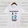 Falls Mich Jemand Sucht | Lustiges Pinguin T-Shirt | Humorvolles Winterdesign | Statement Shirt für kalte Tage