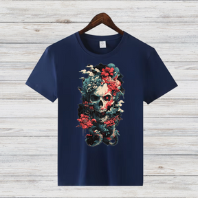 Totenkopf Kunst T-Shirt | Gothic Skull Shirt | Mystisches Design | Statement Shirt für Fans düsterer Ästhetik