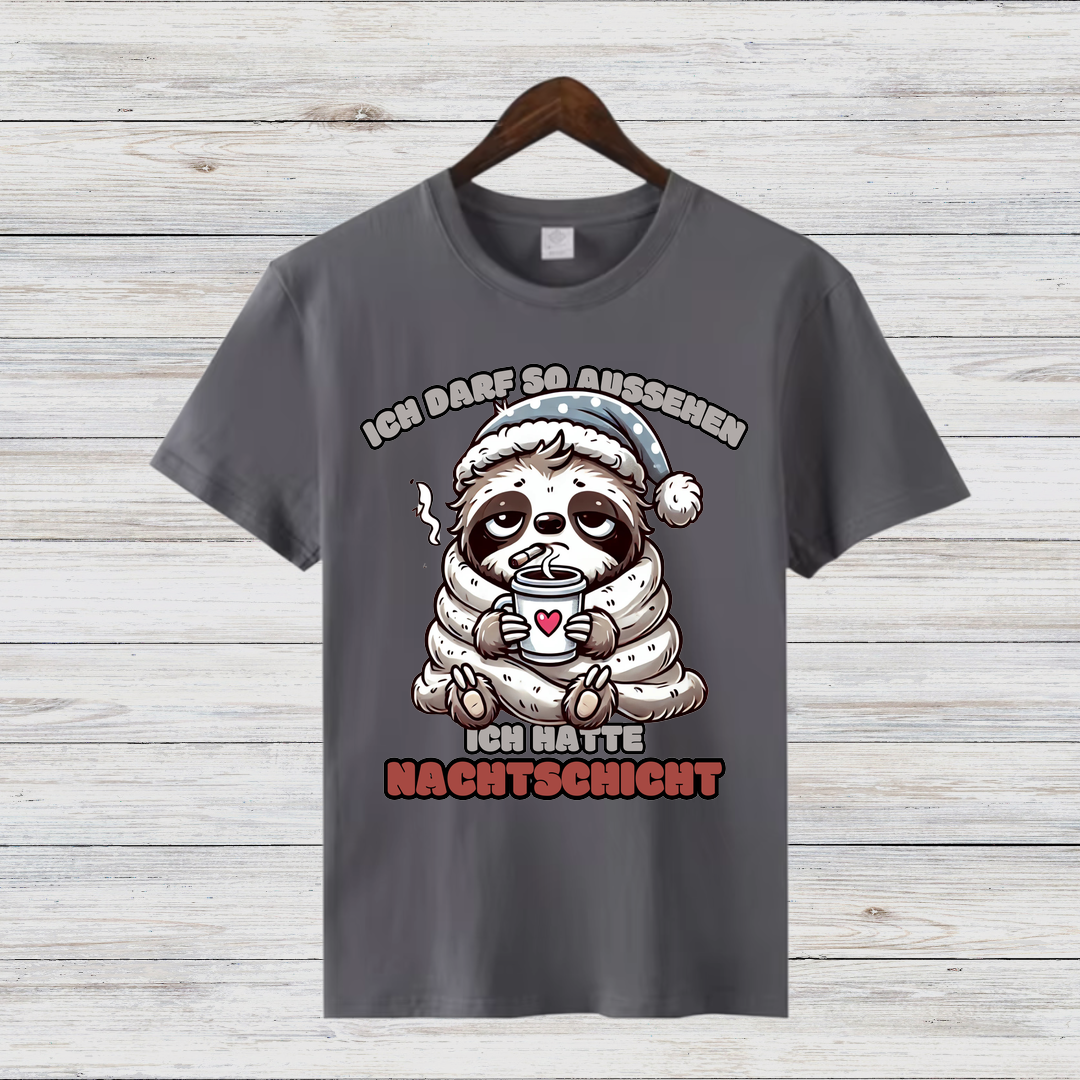 Faultier Nachtschicht | Lustiges Wintershirt | Humorvolles Design für kalte Tage | Statement Shirt | Damen T-Shirt