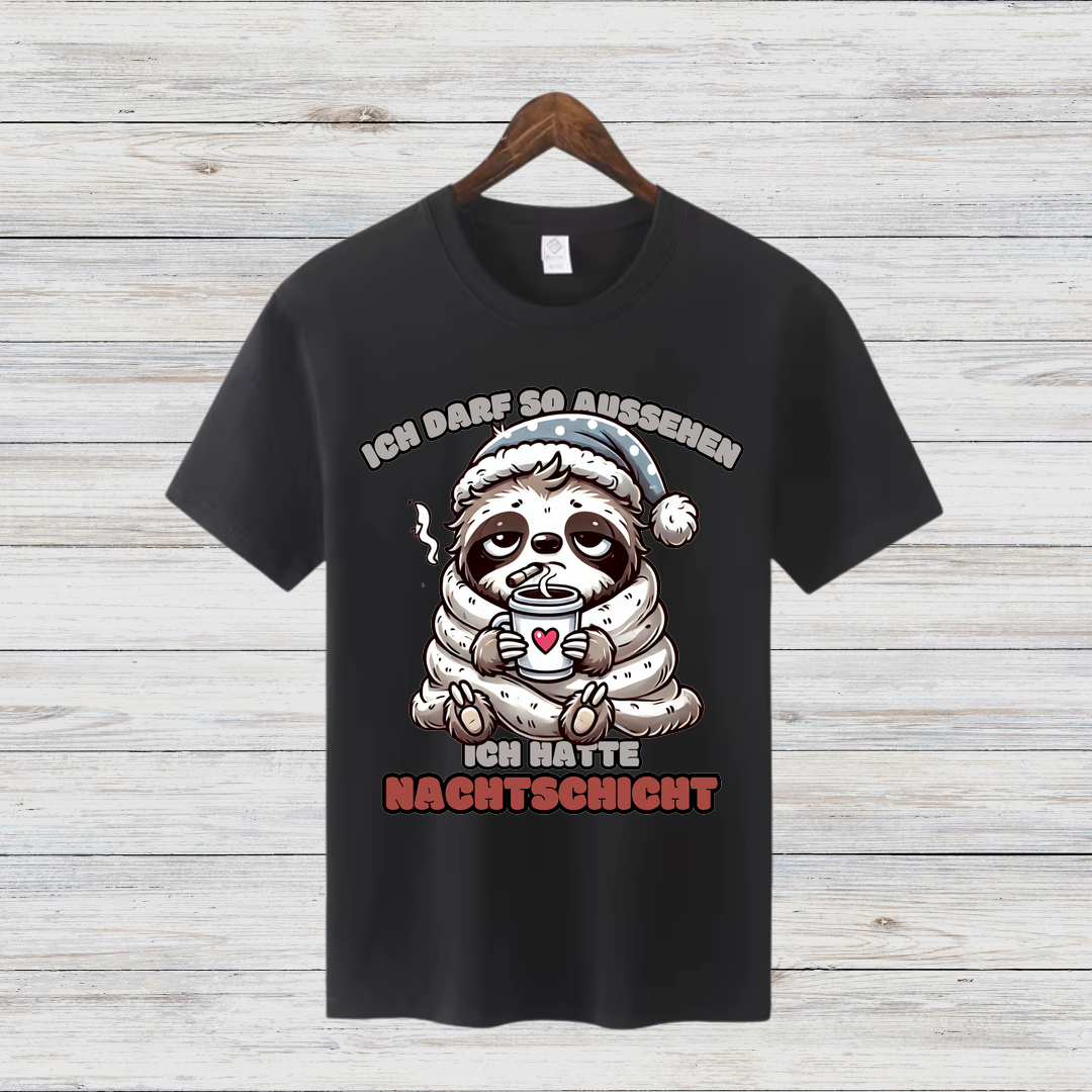 Faultier Nachtschicht | Lustiges Wintershirt | Humorvolles Design für kalte Tage | Statement Shirt | Damen T-Shirt