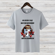 Faultier Kaffeeliebhaber | Lustiges T-Shirt | Statement Shirt für Morgenmuffel | Humorvolles Design für kalte Tage