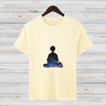Meditierender Traum | Künstlerisches T-Shirt | Spirituelles Design | Stilvolles Statement Shirt für kalte Tage