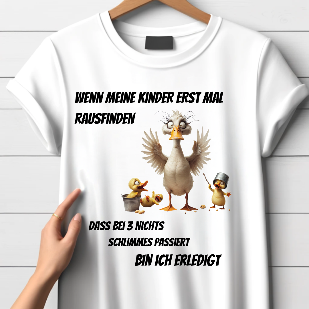 Enten-Mama Chaos | Lustiges Statement Shirt | Humorvolles Design für Eltern | Perfekt für den Winter